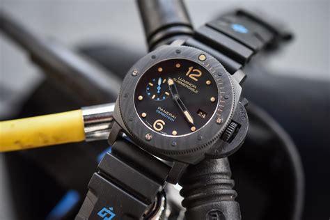 Panerai submersible carbotech